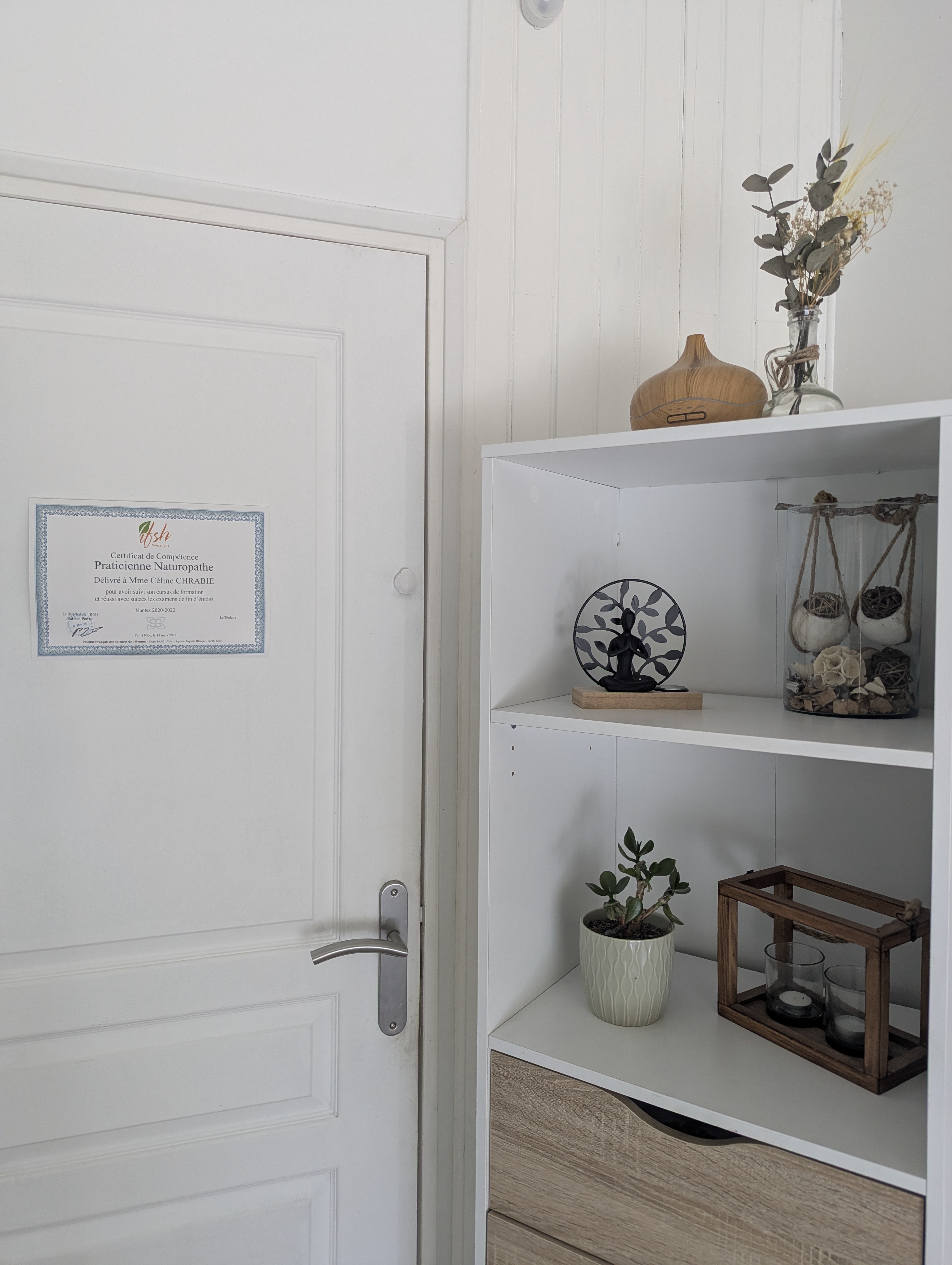 Espace d'accueil du cabinet de naturopathie de Céline Chrabie à Blain